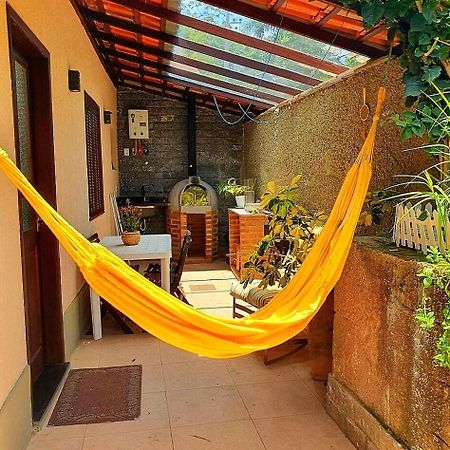 Recanto De Itaipava - Casa Com Forno De Pizza A Lenha, Churrasqueira, Pet Friendly, Equipada Para Ate 6 Pessoas, Em Meio A Natureza E Proxima Ao Centro Do Bairro Petropolis (Rio de Janeiro) Exterior foto