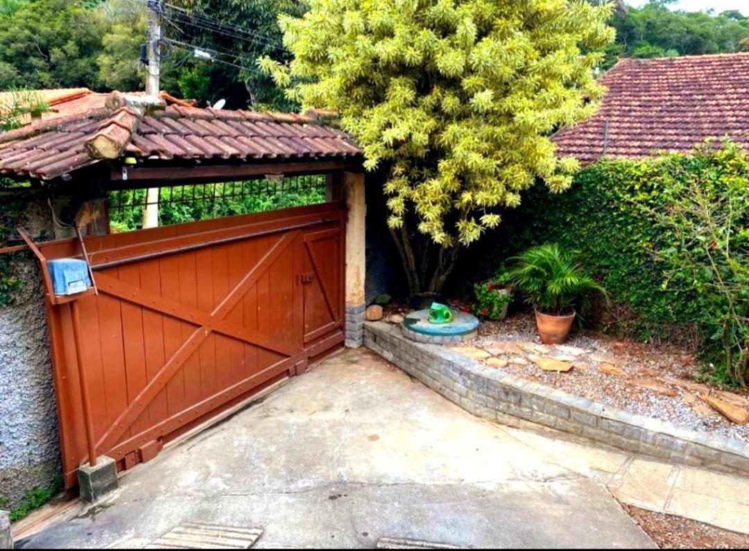 Recanto De Itaipava - Casa Com Forno De Pizza A Lenha, Churrasqueira, Pet Friendly, Equipada Para Ate 6 Pessoas, Em Meio A Natureza E Proxima Ao Centro Do Bairro Petropolis (Rio de Janeiro) Exterior foto