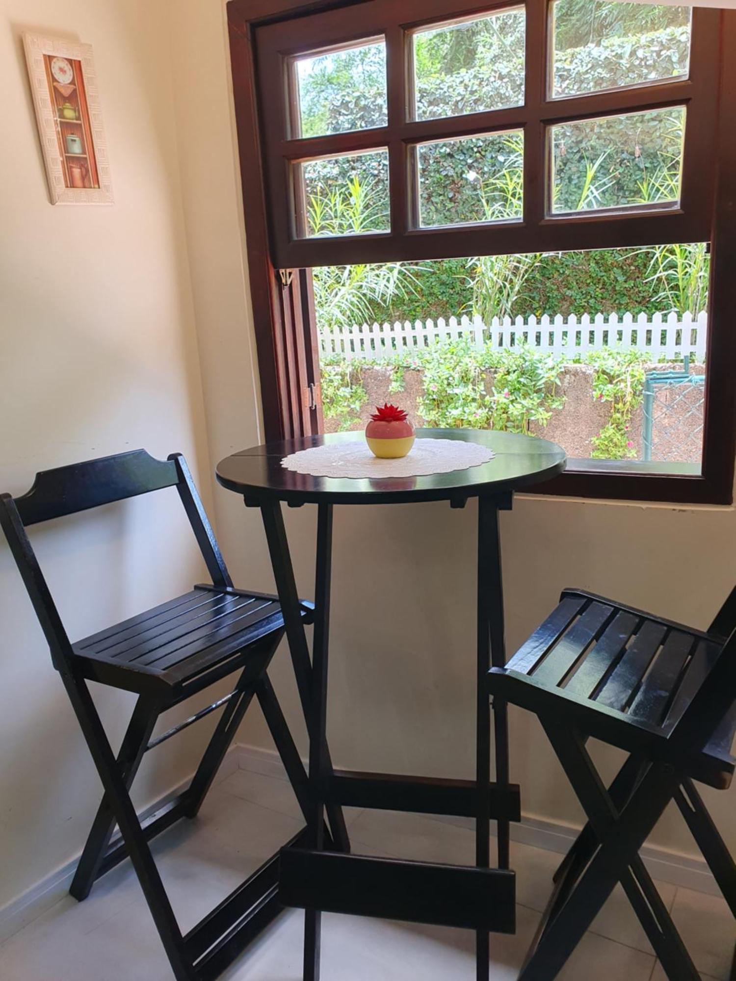 Recanto De Itaipava - Casa Com Forno De Pizza A Lenha, Churrasqueira, Pet Friendly, Equipada Para Ate 6 Pessoas, Em Meio A Natureza E Proxima Ao Centro Do Bairro Petropolis (Rio de Janeiro) Exterior foto