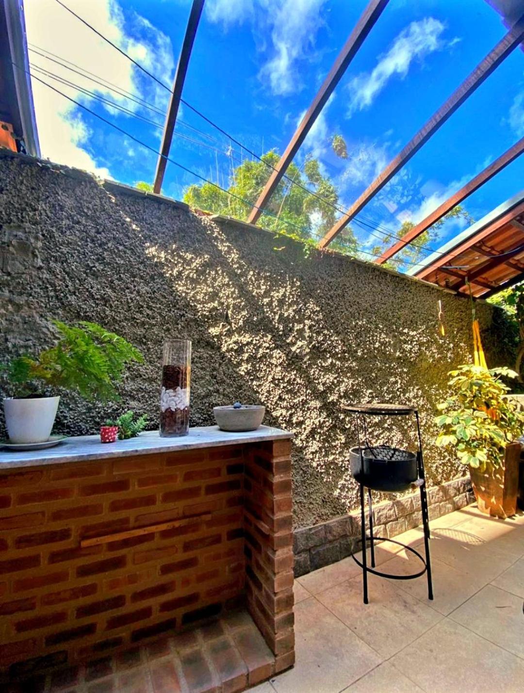 Recanto De Itaipava - Casa Com Forno De Pizza A Lenha, Churrasqueira, Pet Friendly, Equipada Para Ate 6 Pessoas, Em Meio A Natureza E Proxima Ao Centro Do Bairro Petropolis (Rio de Janeiro) Exterior foto