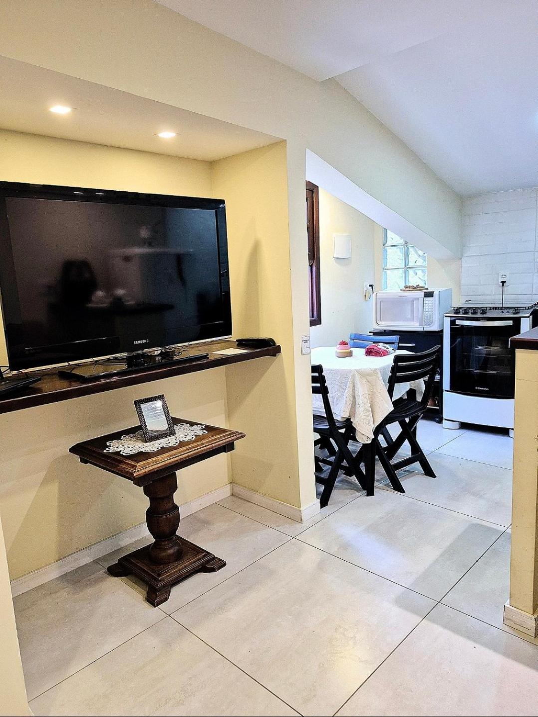 Recanto De Itaipava - Casa Com Forno De Pizza A Lenha, Churrasqueira, Pet Friendly, Equipada Para Ate 6 Pessoas, Em Meio A Natureza E Proxima Ao Centro Do Bairro Petropolis (Rio de Janeiro) Exterior foto